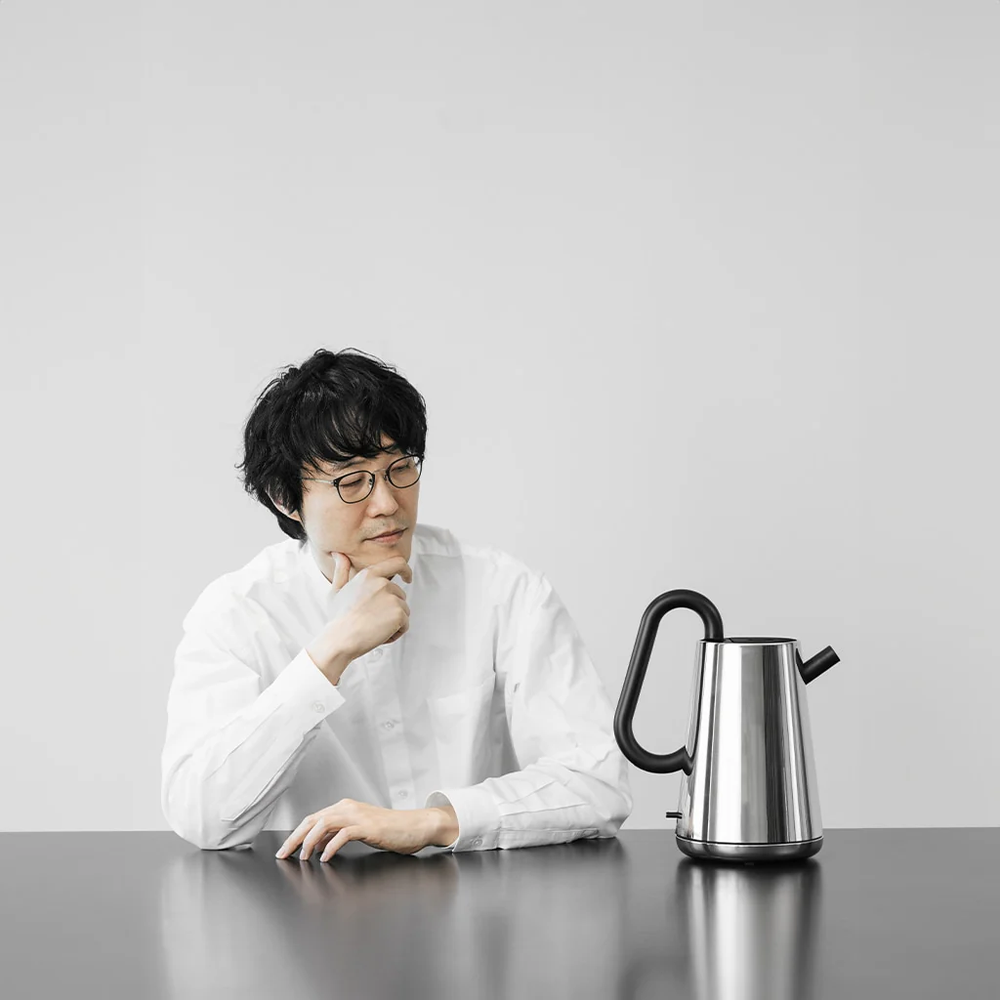 Alessi Wasserkocher Toru - 1.7 Liter - 2000 W - Nendo - NE01 B