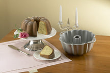 Nordic Ware Gugelhupfform Anniversary Bundt Gold - Aluguss - ø 27 cm