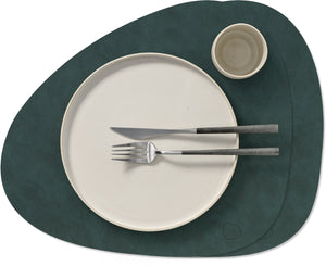 LIND DNA Tischsets Nupo - Leder - Dunkelgrün - Curved - 44 x 37 cm - 2 Stück