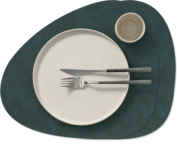 LIND DNA Tischsets Nupo - Leder - Dunkelgrün - Curved - 44 x 37 cm - 2 Stück