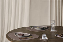 LIND DNA Tischsets Nupo - Leder - Trüffel - Curved - 44 x 37 cm - 2 Stück