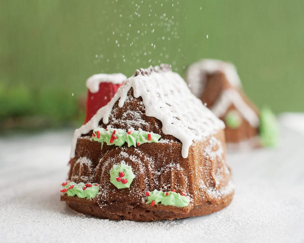 Nordic Ware Kuchenform Lebkuchenhaus Duet Silber - Aluguss - 32 x 17 cm
