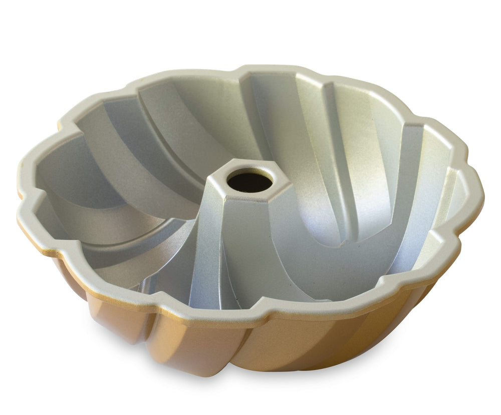 Nordic Ware Gugelhupfform Geflochten / Braided Bundt Gold - Aluguss - ø 27 cm