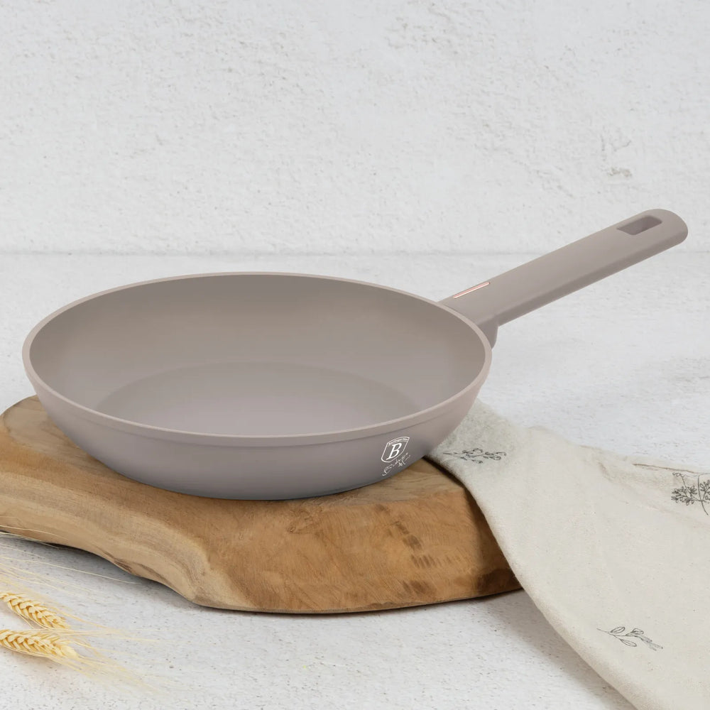 BerlingerHaus Bratpfanne Taupe ø 24 cm - geeignet für alle Wärmequellen - Standard Antihaftbeschichtung