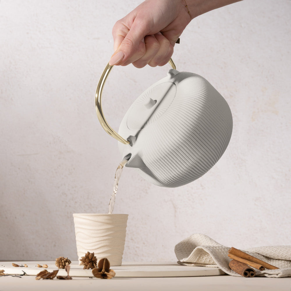 BerlingerHaus Teekanne mit Edelstahlfilter - Gusseisen Matt Creme - 1 Liter