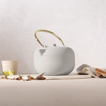 BerlingerHaus Teekanne mit Edelstahlfilter - Gusseisen Matt Creme - 1 Liter