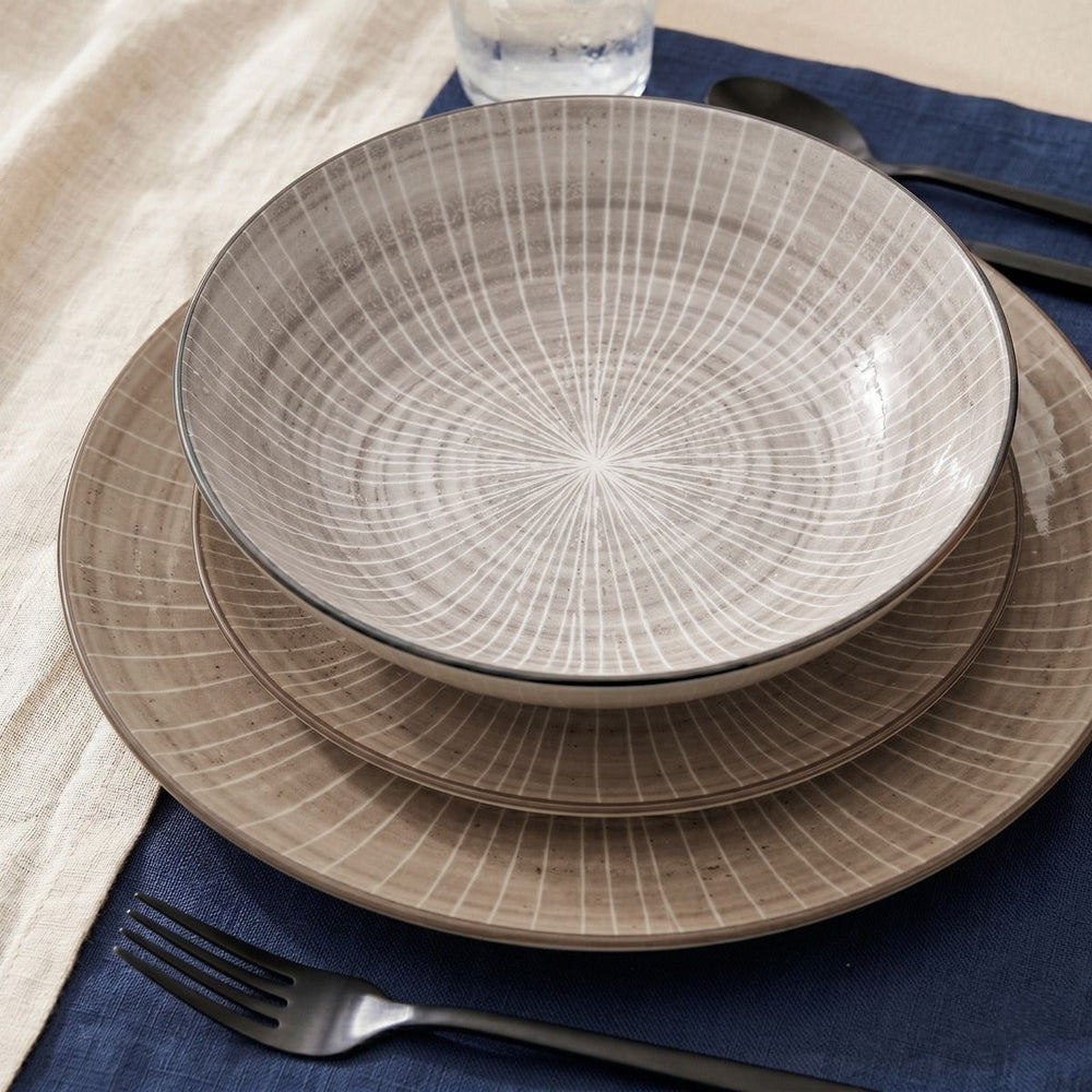 Cookinglife Geschirrset Baia Braun 12-teilig / 4 Personen - 4 Speiseteller, 4 Frühstücksteller und 4 Suppenteller