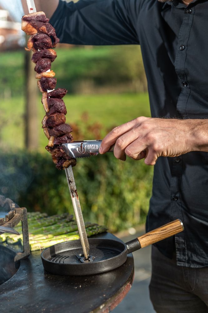 Forged Servierpfanne Churrasco - Gusseisen / Olivenholz - ø 18 cm