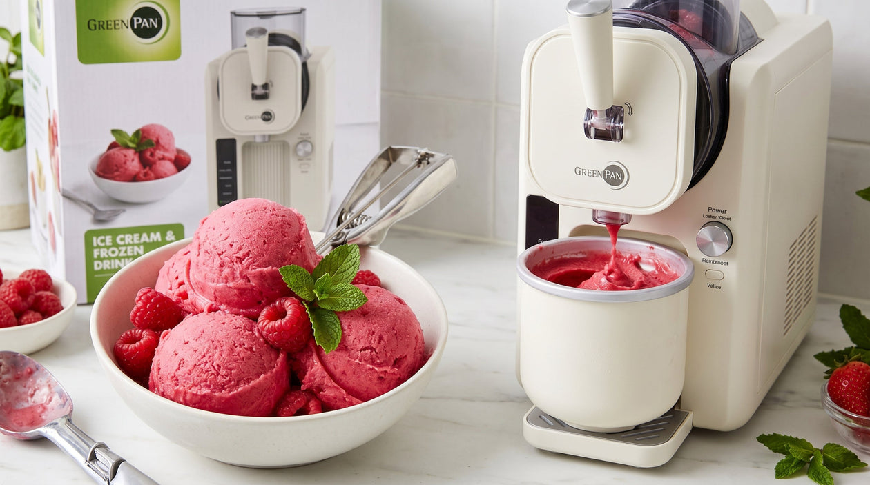 Cremiges Himbeereis-Sorbet mit nur vier Zutaten