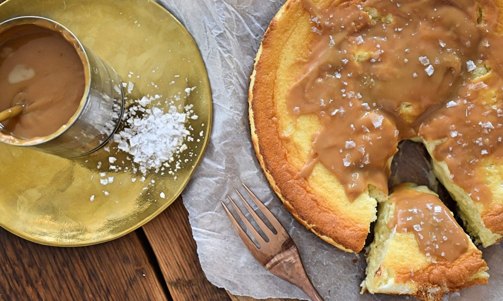 Cremiger Cheesecake mit selbstgemachtem Dulce de Leche und einem knusprigen Bastogneboden