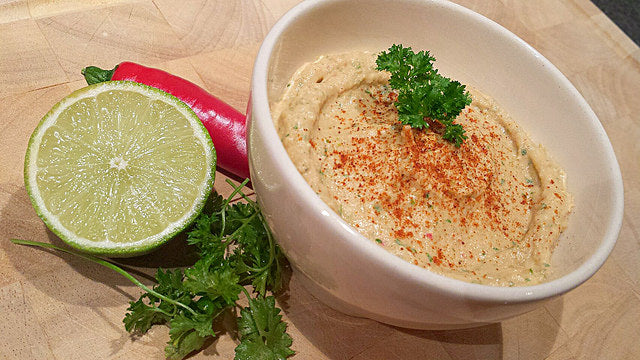Cremiger, selbstgemachter Hummus im Handumdrehen