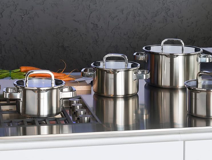 Sola Kochtopf mit Deckel Juvia - ø 24 cm / 5.5 Liter - geeignet für alle Wärmequellen
