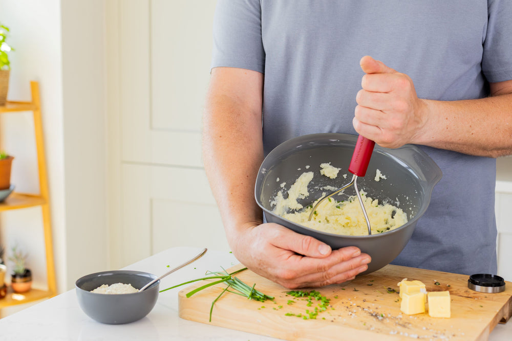 KitchenAid Kartoffelstampfer Classic Kaiserrot Kunststoff 25,5cm - Püree