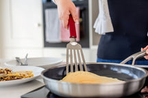 KitchenAid Pfannenwender Classic Kaiserrot Edelstahl 31,5 cm -Spülmaschinenfest