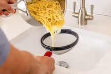 KitchenAid Sieb Classic Kaiserrot Kunststoff Edelstahl ø17cm - Mehlsieb