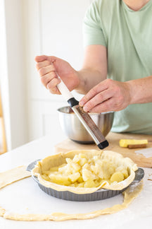 KitchenAid Reibe Feine Classic Porzellanweiß Kunststoff/Edelstahl 29cm - Raspel