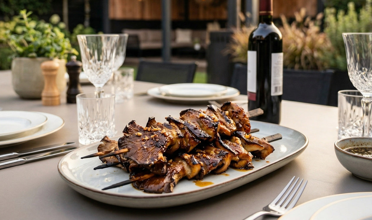Umami-reich, innen saftig und außen leicht karamellisiert. Der perfekte vegetarische BBQ-Spieß.