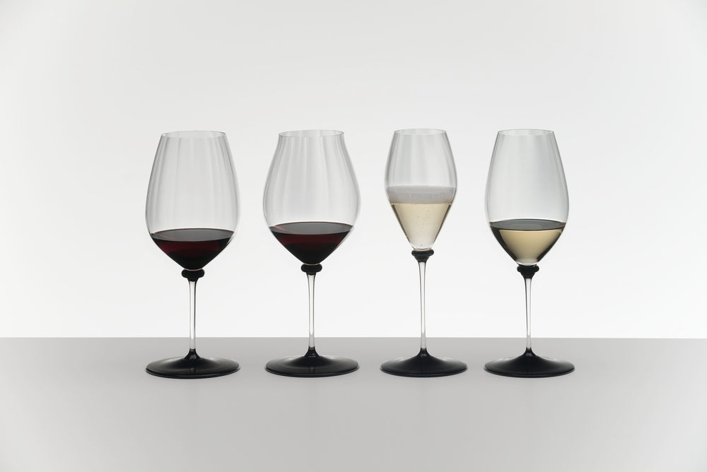 Riedel Champagnerglas Fatto A Mano Performance - Schwarze Bodenplatte - 375 ml