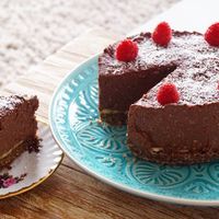 Leckere zuckerfreie Schokoladentorte mit Banane