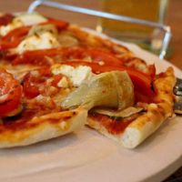 Backe sie auf einem Pizzastein!