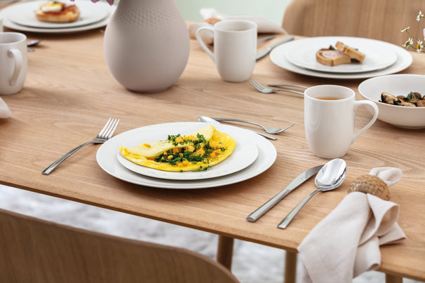 Villeroy & Boch Geschirrset For Me 16-teilig / 4 Personen - 4 Becher mit Henkel, 4 Speiseteller, 4 Frühstücksteller und 4 French Bowls