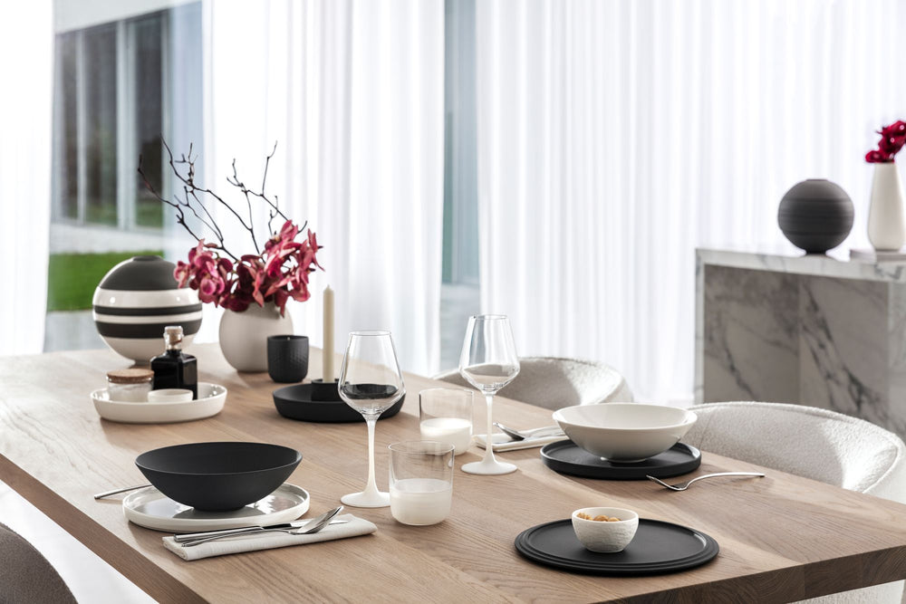 Villeroy & Boch Geschirrset La Boule Schwarz / Weiß 7-teilig / 2 Personen - 2 Schalen, 2 Teller, 2 Universalplatten und 1 Servierschale