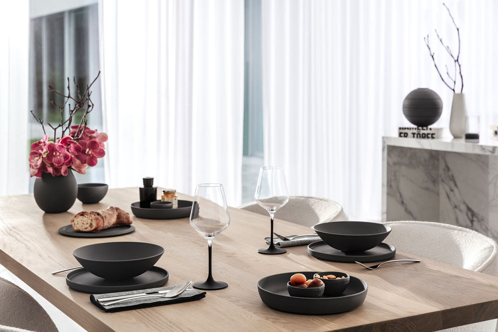 Villeroy & Boch Geschirrset La Boule Schwarz 7-teilig / 2 Personen - 2 Schalen, 2 Teller, 2 Universalplatten und 1 Servierschale