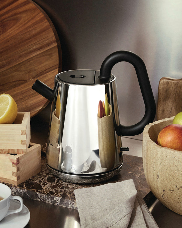 Alessi Wasserkocher Toru - 1.7 Liter - 2000 W - Nendo - NE01 B
