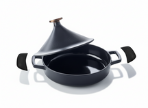 Alva Tagine - Nori - Gusseisen ø 28 cm - 3 Liter - emaillierte Antihaftbeschichtung + Gratis Ledergriffe