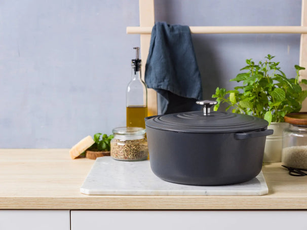 BK Bräter Bourgogne Earl Grey Gusseisen ø 28 cm / 6,7 Liter - emaillierte Antihaftbeschichtung