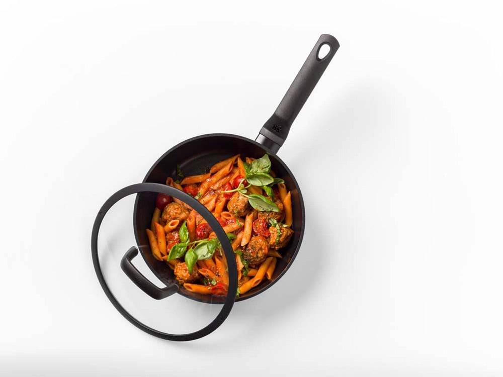BK Hapjespan met deksel Easy Induction Zwart ø 24 cm / 3.4 Liter - open