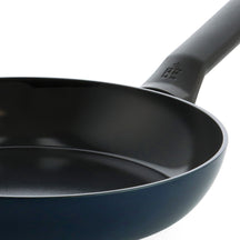 BK Hapjespan met deksel Enjoy Oxford Blue ø 28 cm - detail 1