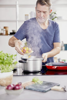 BK Pannenset Flow Cool RVS 4-delig - Kookpan ø 16, 18 & 20 cm & Steelpan ø 16 cm - sfeerbeeld 3