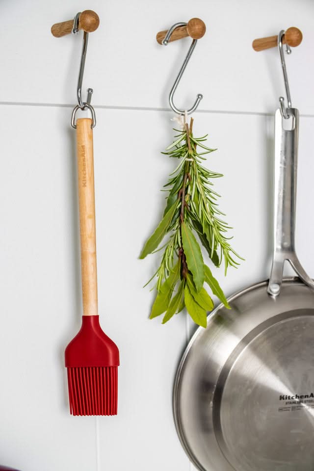 KitchenAid Backpinsel Core - Kaiserrot Birkenholz Silikon 31 cm - Backen