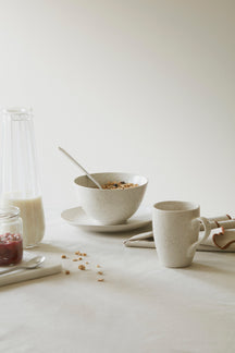 Broste Copenhagen Frühstücksset Nordic Vanilla 6-teilig / 2 Personen - 2 Frühstückteller, 2 Schalen und 2 Tassen