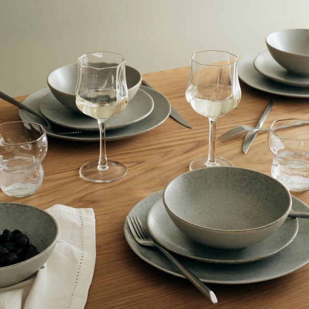 Broste Copenhagen Geschirrset Nordic Marsh 12-teilig / 4 Personen - 4 Speiseteller, 4 Frühstückteller und 4 Schalen