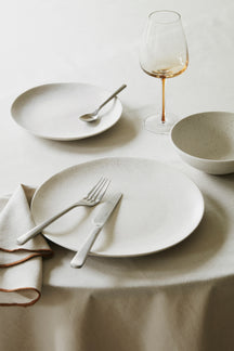 Broste Copenhagen Geschirrset Nordic Vanilla 12-teilig / 4 Personen - 4 Speiseteller, 4 Frühstückteller und 4 Schalen