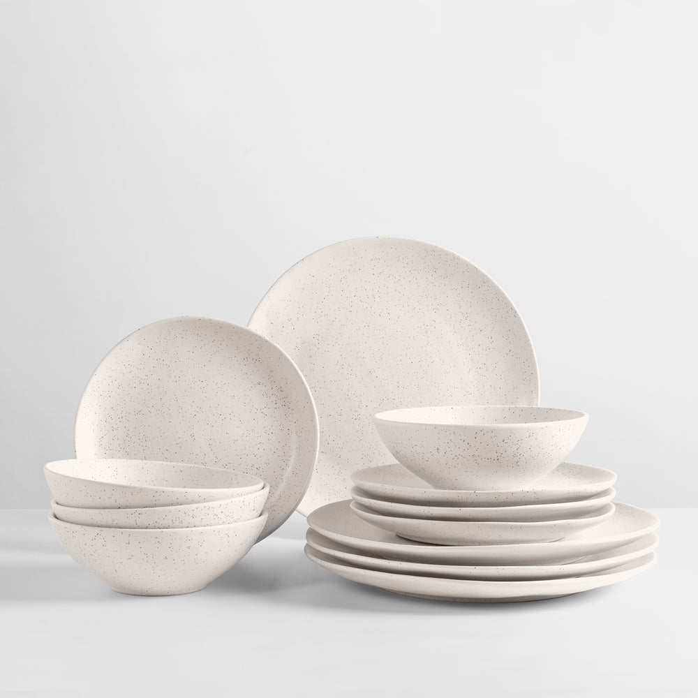 Broste Copenhagen Geschirrset Nordic Vanilla 12-teilig / 4 Personen - 4 Speiseteller, 4 Frühstückteller und 4 Schalen