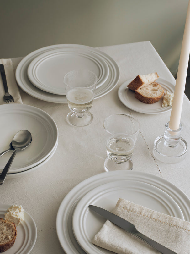 Broste Copenhagen Geschirrset Stevns 12-teilig / 4 Personen - 4 Speisetelle, 4 Frühstückteller und 4 Tiefe Teller