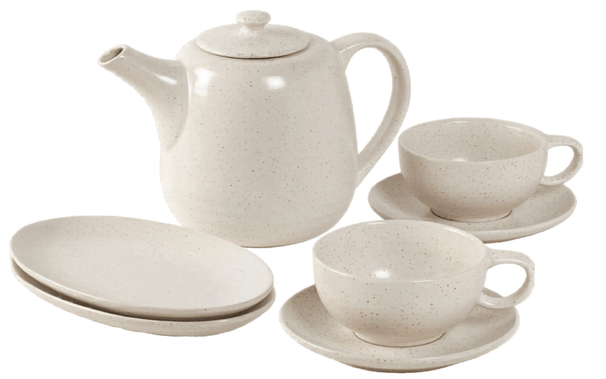 Broste Copenhagen Teeset Nordic Vanilla 7-teilig / 2 Personen - 1 Teekanne, 2 ovaler Teller und 2 Tasse mit Untertasse