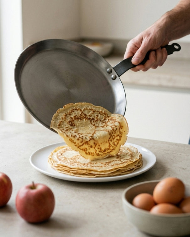 De Buyer Pfannkuchenpfanne / Crêpepfanne Carbone Plus - Karbonstahl - ø 26 cm - ohne Antihaftbeschichtung
