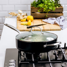 GreenPan Hapjespan met deksel Copenhagen Zwart ø 28 cm / 4.3 Liter - sfeerbeeld 4