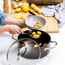 GreenPan Kookpan Copenhagen Zwart ø 20 cm / 3.3 Liter - sfeerbeeld 4