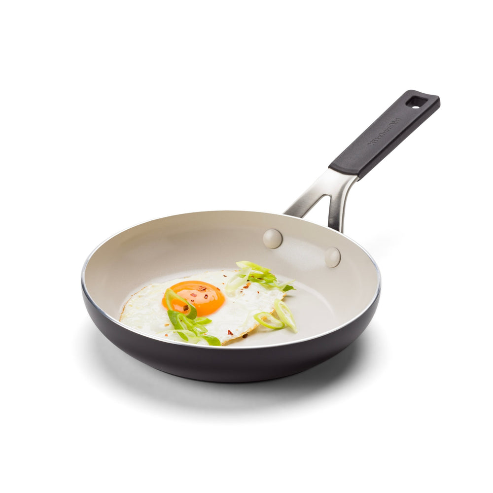 KitchenAid Koekenpan Aluminium Mat Zwart ø 24 cm - productfoto