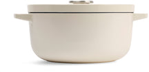 KitchenAid Braadpan Gietijzer Cream ø 22 cm / 3.3 Liter - zijaanzicht