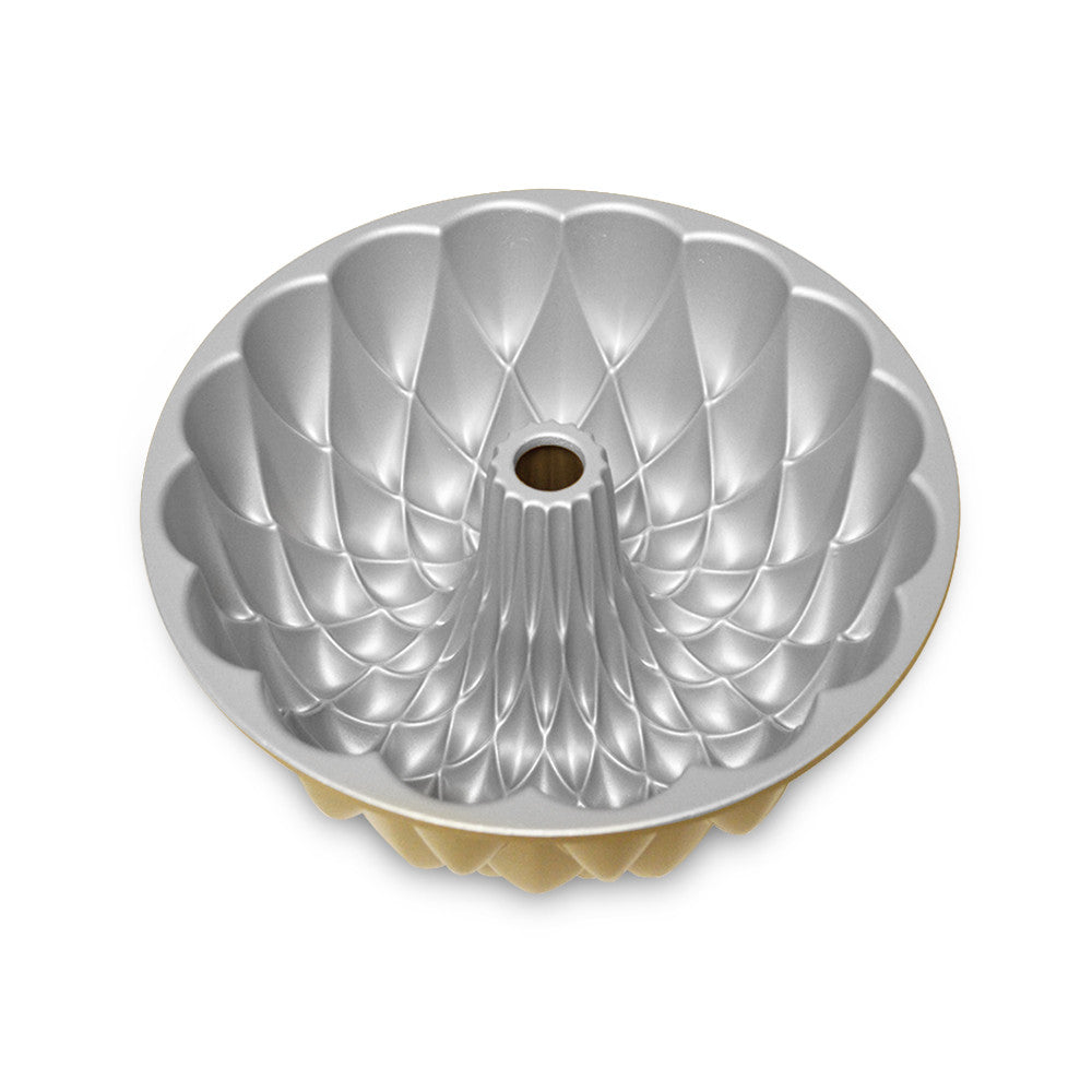 Nordic Ware Gugelhupfform Kaleidoscope Bundt Gold - Aluguss - ø 23 cm