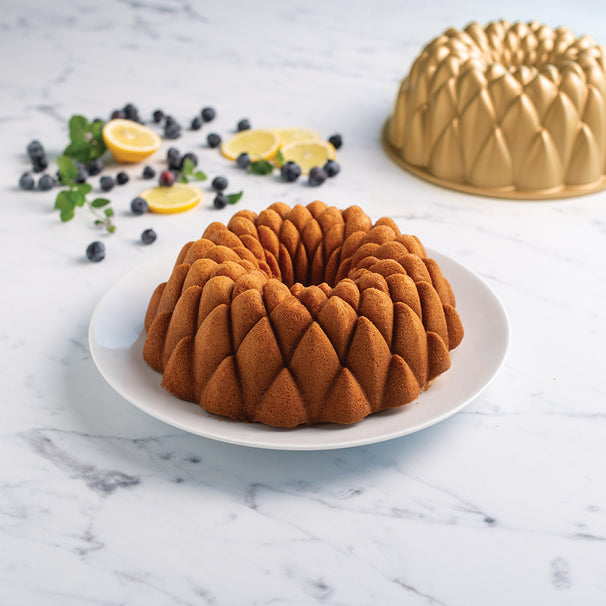 Nordic Ware Gugelhupfform Kaleidoscope Bundt Gold - Aluguss - ø 23 cm