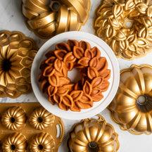 Nordic Ware Gugelhupfform Lorbeerkranz / Laurel Wreath Bundt Gold - Aluguss - ø 27 cm
