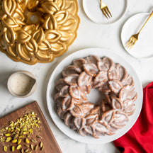 Nordic Ware Gugelhupfform Lorbeerkranz / Laurel Wreath Bundt Gold - Aluguss - ø 27 cm