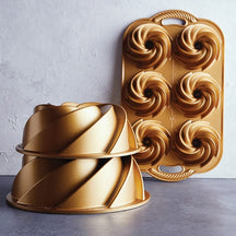 Nordic Ware Gugelhupfform Heritage Bundt Gold - Aluguss - ø 26 cm